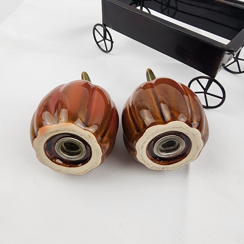 Pumpkin Shaped Salt and Pepper Shaker Set in a Wagon Holder Fall Thanksgiving - Picture 8 of 11